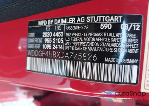 2013 Mercedes-Benz C 250 Sport z USA, uszkodzony, nr VIN WDDGF4HBXDA775826